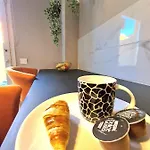 Casa Zalla 110m2, 200m2 Garden, Pool, 1gb Wi-fi, Private Parking *