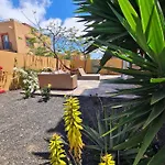 Casa Zalla 110m2, 200m2 Garden, Pool, 1gb Wi-fi, Private Parking Apartmán *